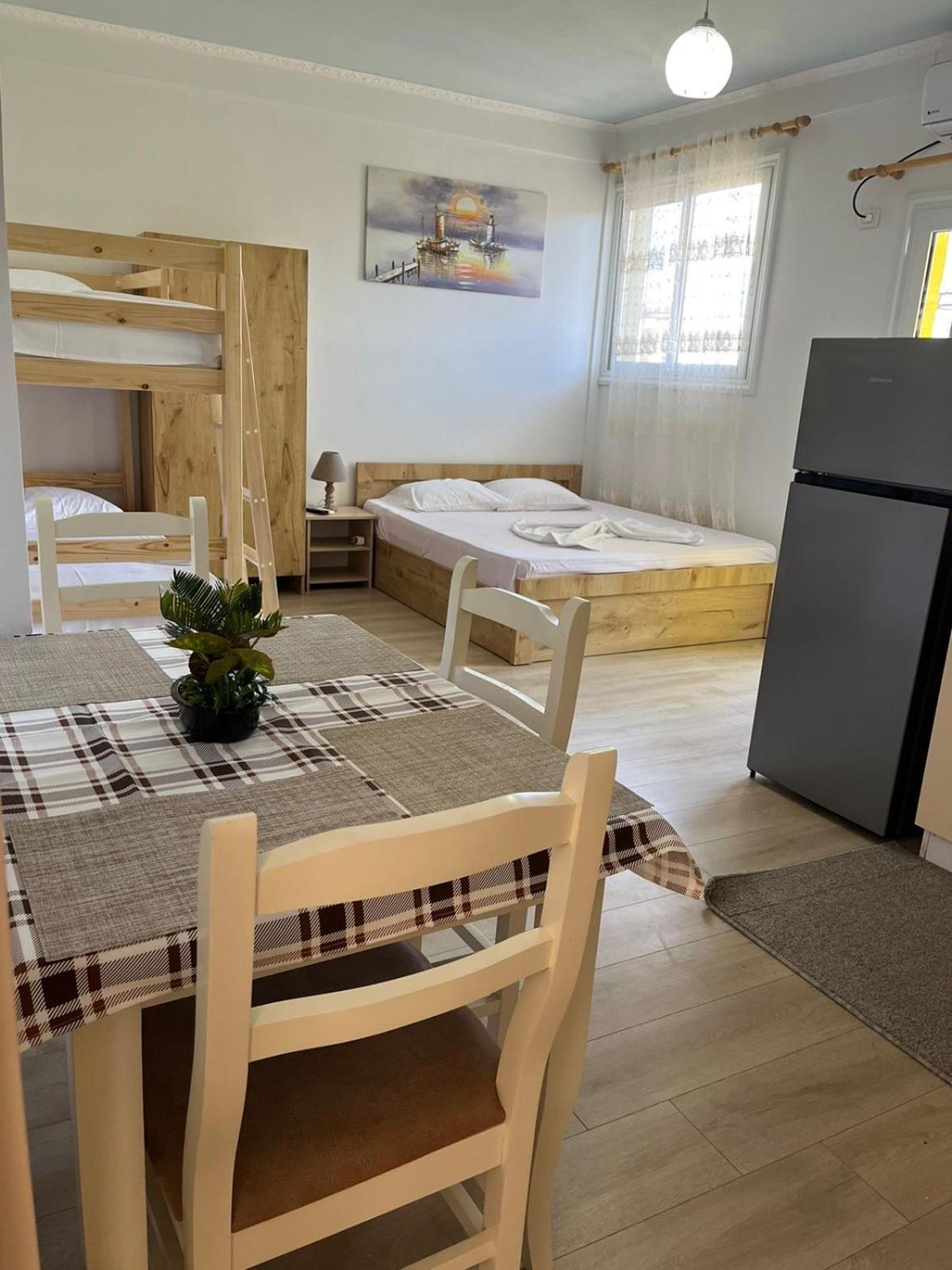 Guesthouse Kristi & Mari Vlorë Exteriér fotografie